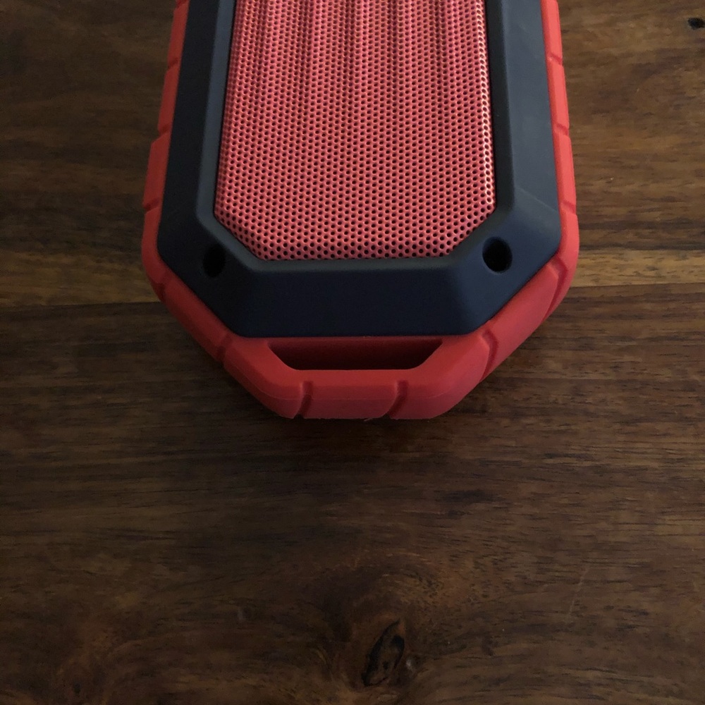 Portable Speaker - Picture 4 of 5